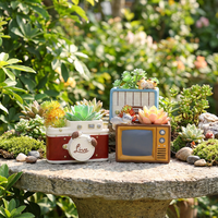 Pot Resin Kamera Radio Vintage Roogo dengan Lubang Drainase, Pot Dekoratif Retro Buatan Tangan untuk Tanaman, Pot untuk Meja Rumah