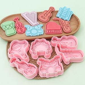 Ensemble de découpoirs à biscuits en forme d'instruments de musique, <span class=keywords><strong>guitare</strong></span>, batterie, dessin animé 3D, moule à biscuits DIY - Product Image 3