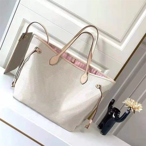 Eco Friendly Ladies <b>Leather</b> Shoulder <b>Purse</b> Durable Build With <b>Soft</b> Texture For Everyday Comfort Available At Best Market Price - Product Image 2