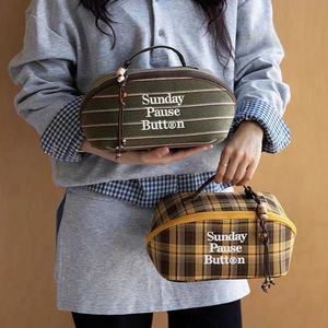Sac cosmétique personnalisé teint en fil à motif écossais à carreaux sacs à fermeture éclair de maquillage en coton de grande capacité pour les femmes voyage - Product Image 4