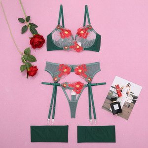 OEM Nouvelle lingerie sexy tendance pour femmes, <span class=keywords><strong>ensemble</strong></span> de Noël avec jarretière, broderie en dentelle, lingerie <span class=keywords><strong>grande</strong></span> <span class=keywords><strong>taille</strong></span> - Product Image 5
