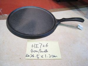 Poêle à frire en fonte émaillée de haute qualité, poêle Tawa, poêle à crêpes ronde Comal/Griddle avec spatule et racloir en bois - Product Image 6