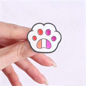 Broche en émail motif patte arc-en-ciel, mignonne et colorée, pour chat et chien, idéale pour décorer un sac à dos - Product Image 2