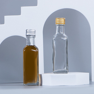 <span class=keywords><strong>Bottiglia</strong></span> di <span class=keywords><strong>Vetro</strong></span> Quadrata Vuota da 50Ml 100Ml per Spezie Mini <span class=keywords><strong>Bottiglia</strong></span> Elegante per Olio da Cucina e Olio d'Oliva con Coperchio in Metallo Vendita all'Ingrosso - Product Image 2