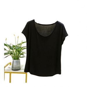 Camiseta femenina de lujo, talla grande, con estampado de ratón brillante y purpurina, de la nueva moda. - Product Image 4