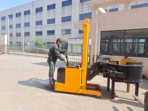 1000kg 500kg Elektrischer Stapler mit Papierrollenklammer Stapler Elektrischer Fassrotator Elektrischer Hubwagen im Angebot 1000kg - Product Image 6