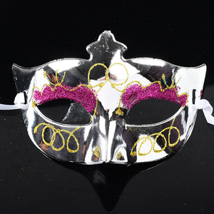 Masque de performance rechargeable en plastique, demi-visage, petit papillon, pour Halloween, 18 ans et plus, idéal pour bal de Venise, cosplay et fêtes costumées - Product Image 2