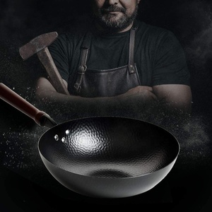 <span class=keywords><strong>Wok</strong></span> <span class=keywords><strong>Chino</strong></span> <span class=keywords><strong>Grande</strong></span> de Acero al Carbono Negro sin Recubrimiento con Mango de Madera para Saltear - Product Image 6