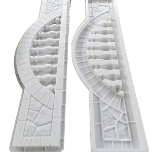 Moules en plastique durables <span class=keywords><strong>pour</strong></span> blocs de mur de soutènement en béton et poteaux de clôture - Product Image 1