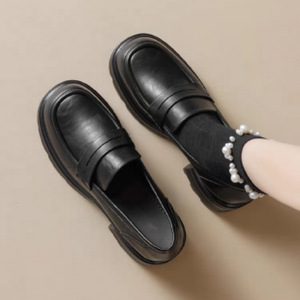 Mocassins en cuir noir 2025 pour femmes chaussures de travail à semelle souple assorties avec semelle intérieure en PU Style britannique plat pour le printemps et l'automne - Product Image 1
