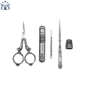 Tijeras exquisitas + Tubo de almacenamiento de agujas + punzón + hilo de aguja + juego de tijeras Vintage de <span class=keywords><strong>dedal</strong></span> - Product Image 3