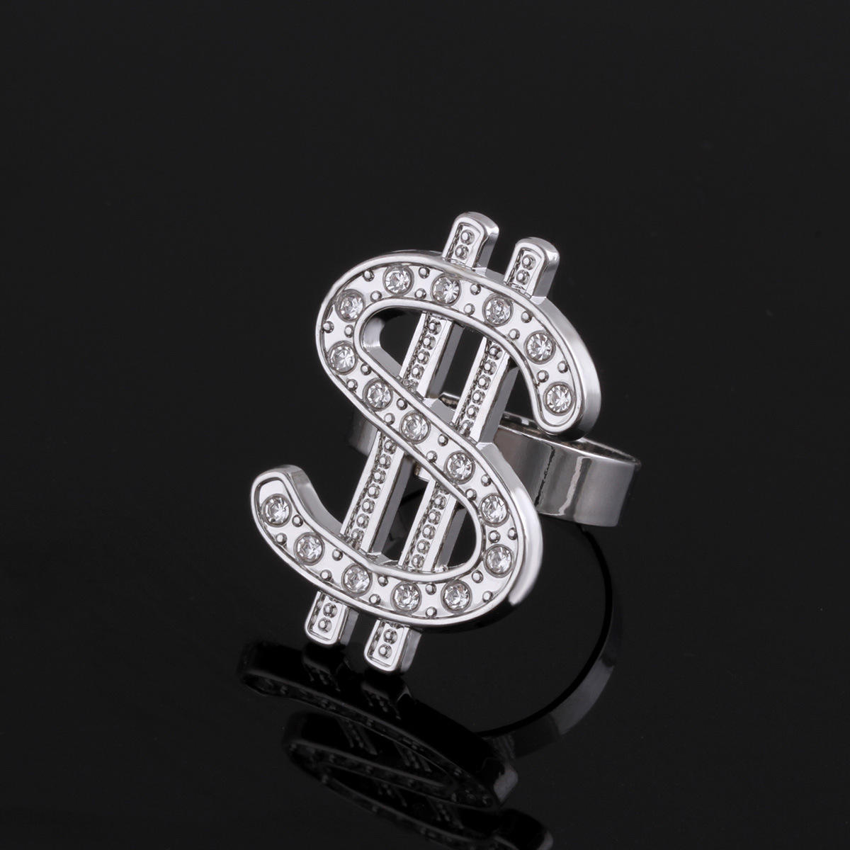 Dollar ring white gold
