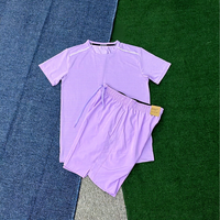Ensemble T-shirt et short de sport rayé fin à séchage rapide pour homme – Idéal pour la randonnée, le trekking, le fitness, l'entraînement et le cyclisme en extérieur – Respirant