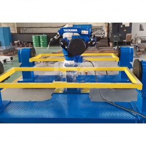 Station de travail d'automatisation de soudage industrielle avec robot Yaskawa AR2010 et positionneur de tourelle et de contre-tourelle - Product Image 1