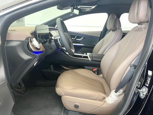 Mercedes <span class=keywords><strong>EQE</strong></span> 500 4MATIC Édition Luxe 2025, Berline Électrique d'Occasion, Véhicule Électrique de Luxe à Émissions Zéro (AWD), Bien Entretenu, Stock Disponible - Product Image 6
