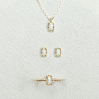 Emotional Factory Trendige 925 Sterling Silber 14K Vergoldete Edelstein Mini Geometrische Blumen Synthetischer Opal Ohrstecker Hochzeitsgeschenk