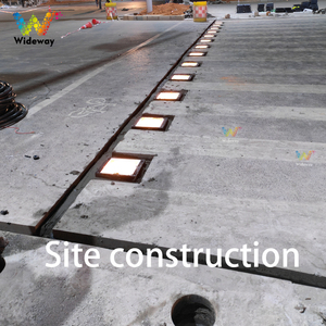 Intelligent Zebra Crossing luminoso pavimento piastrella luce <span class=keywords><strong>Stop</strong></span> attesa luce Crosswalk avvertimento a terra IP68 semaforo incorporato - Product Image 5