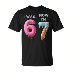 Camiseta de cumpleaños con diseño de meme divertido para niños de 7 años, con la frase 'Tenía 6 años, ahora tengo 7' - Product Image 2