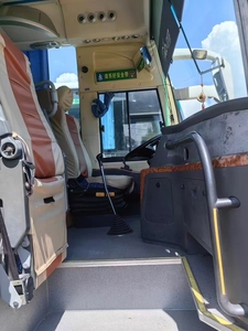Bus diesel Yutong d'<span class=keywords><strong>occasion</strong></span> 51 places, conduite à gauche, entièrement entretenu, pour le transport minier, les campus, les services religieux, les excursions, les trajets quotidiens d'entreprise - Product Image 4
