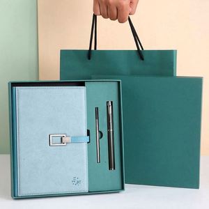 Set de Regalo Corporativo de Lujo: Agenda de Oficina A5 Azul con Cierre Magnético, Cuaderno de Cuero 2025 y Bolígrafo - Product Image 1