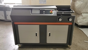 Macchina per Rilegatura Automatica Elettrica FRONT C50 A4 con Colla Laterale, Lunghezza Massima 340mm, Schermo Touch da 7'', Struttura in Metallo - Product Image 4