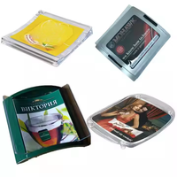 Plateau à monnaie en acrylique rouge et blanc imprimé avec logo, durable, pour partenariats de marques de bière, supermarchés et épiceries