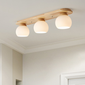 GUARTFOREST โคมไฟเพดานไม้ LED 3 หลอดสไตล์โมเดิร์นมินิมอลสำหรับห้องนั่งเล่นห้องนอนระเบียง - Product Image 1