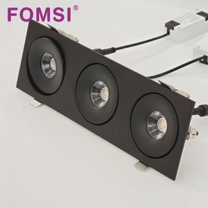 FOMSI Spot encastré LED ultra-mince 7W*3 en aluminium, orientable, carré, à trois têtes, certifié CE pour salle d'exposition - Product Image 6