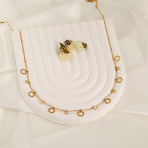 Collier de luxe en acier titane plaqué or 18 carats pour femme, chaîne de clavicule minimaliste avec zircon, bijoux tendance inaltérables - Product Image 4