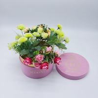 Boîte Cadeau Cylindrique Ronde en Velours Rose avec Logo Couronne Dorée, Boîte Rigide avec Couvercle et Base pour Emballage Floral et Coffrets Cadeaux