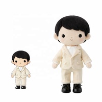 Fabricant de peluches personnalisées : Poupée en peluche à cheveux bruns, jouet en peluche personnalisé avec costume bleu marine, peluche douce OEM, poupée de personnage style professionnel, vente en gros