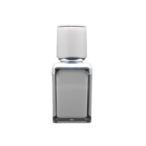 Botella cosmética acrílica de 15 ml con bomba para pigmentos de maquillaje permanente y productos de maquillaje para cejas y ojos. - Product Image 5