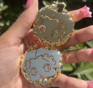 Dropshipping Twist Name Hoops Custom simpatico personaggio dei cartoni animati Piercing orecchini regalo gioielli per ragazze - Product Image 2