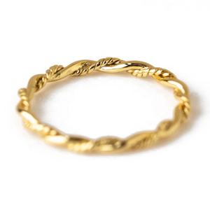 Gemnel Messing Trendiger Großhandel Rhodium-Plattiert 18K Gold-Plattiert Geometrischer Minimalistischer Twist-Knoten-Ring für Frauen - Product Image 1