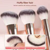 Pinceau de maquillage professionnel double-embout multi-usage à poils doux, couleur or rose, pour le visage, le fond de teint, la poudre, le blush, le contouring et les fards angulaires