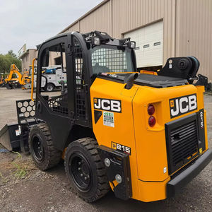 Chargeuse sur chenilles verticale à haut débit modèle 215T 2025 de la marque JCB avec chenilles en caoutchouc pour la construction et l'agriculture - Product Image 1