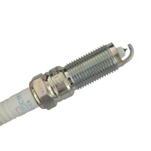 Bujías de Encendido de Alta Calidad para Sistema de Motor Automotriz Láser 94769 ILZTR6A8G BM5G-12405-CA CYFS13YRC - Product Image 1