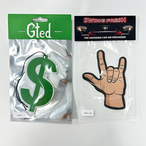 น้ำหอมปรับอากาศแบบแขวนกระดาษ กลิ่นหอมแรง ตัดตามแบบโลโก้ที่กำหนดเอง พร้อมโลโก้สำหรับรถยนต์ - Product Image 3