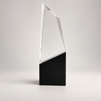 Trophée en marbre moderne Crystal Peak Award, design géométrique pointu créatif, gravure personnalisée pour la reconnaissance d'entreprise