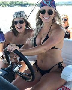 Ponton à pied de luxe direct d'usine de fabrication supérieure de la Chine avec moteur hors-bord pour le sport et le tourisme - Product Image 1