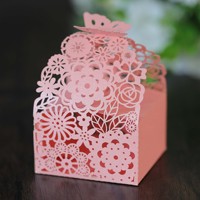 Boîte à bonbons papillon ajourée pour mariage, conteneur à sucre en forme de rose, boîte à chocolat découpée en papier nacré argenté brillant