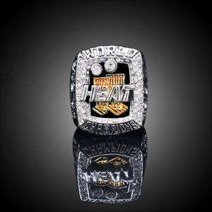 Directo de fábrica de alta calidad 2013 Miami Heat <span class=keywords><strong>LeBron</strong></span> <span class=keywords><strong>James</strong></span> Championship Ring Aleación inspirada en la moda Fuente transfronteriza de moda - Product Image 2