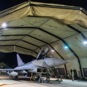 Tente d'auvent à chevrons extra large avec cadre robuste pour abri de terrain extérieur Couverture d'entretien d'avion Tente de hangar - Product Image 3