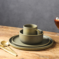 P & T service de vaisselle de luxe pour banquet de mariage vaisselle en céramique petite assiette vaisselle artisanale en céramique pour hôtels de luxe