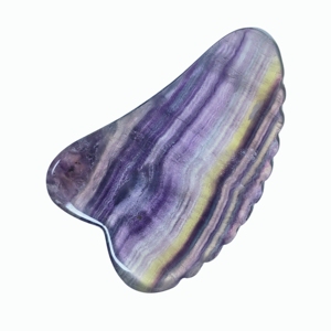 Planche Guasha en fluorite dentelée en forme de V, outil en pierre multi-usages pour le cuir chevelu, les points d'acupuncture et le grattage du visage - Product Image 2