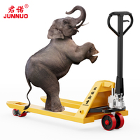 Chariot à palettes manuel robuste avec poignée ergonomique, capacité de 2 tonnes