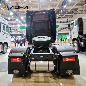Camions tracteurs lourds FAW économiques, conception personnalisée, avec une puissance élevée, <span class=keywords><strong>prix</strong></span> du tracteur tête de <span class=keywords><strong>camion</strong></span> - Product Image 5