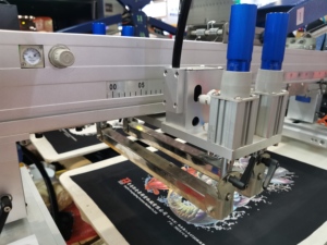 High Speed Latest Products Multicolor Automatic Garment <strong>Screen</strong> <strong>Printing</strong> <strong>Machine</strong> Factory Sell - Product Image 3