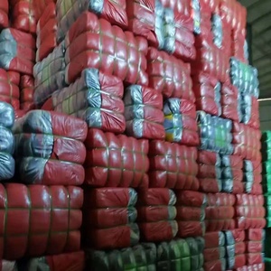 Fornitura all'ingrosso di balle di <span class=keywords><strong>abbigliamento</strong></span> usato autunnale da donna e da <span class=keywords><strong>uomo</strong></span> dalla Cina, per rivendita, esportazione e mercato di seconda mano, senza campioni. - Product Image 6