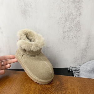 Bottes de neige en daim uni simples : chaudes, épaisses et au style mignon et maladroit, collection hiver 2025, doublure en coton épais pour garçons et filles - Product Image 6